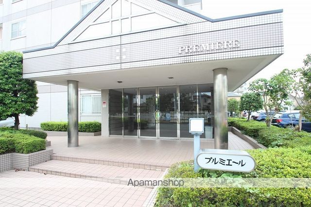 プルミエールの玄関写真