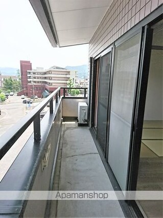 ロイヤルエクセーヌⅡ[2DK/48.7m2]のバルコニー