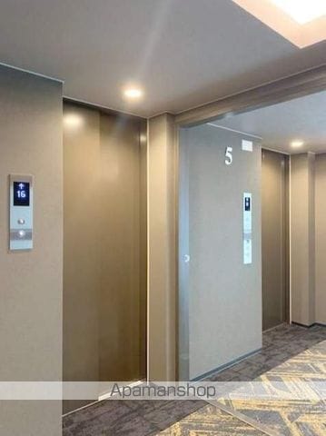 レーベン福岡天神ONE TOWERの玄関写真