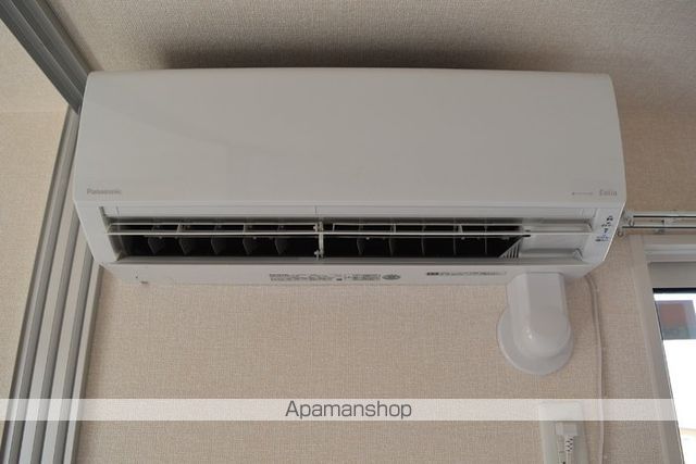 DーROOM松井山手南の内装写真