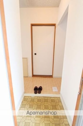 香川県高松市屋島西町[2DK/39.75m2]の玄関