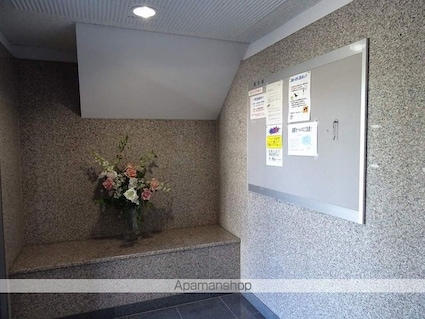 Ｆ・シャルマン[3LDK/57.2m2]の共用部1