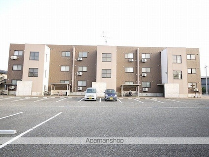 アヴニール池田[2LDK/66.05m2]の外観2