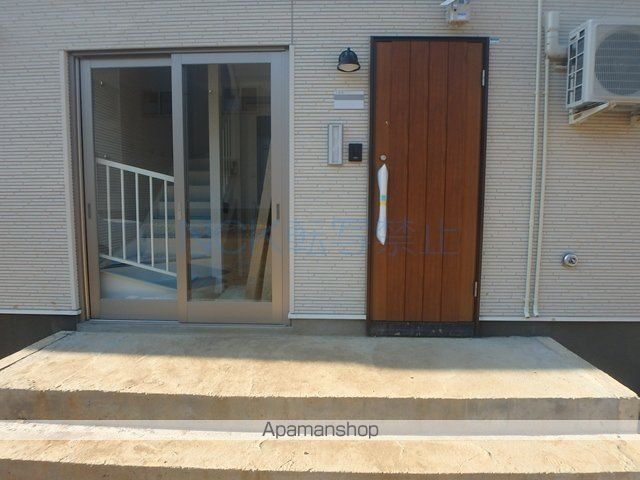 クラージュ平和IIの玄関写真