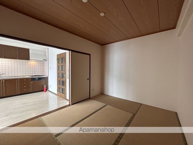 ラフィーネ住吉の内装写真