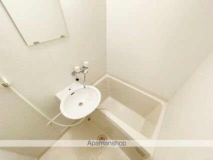 レオパレステルヌーラ彦根[1K/20.81m2]のバス