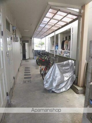 和歌山県和歌山市手平出島[1R/18.84m2]のロビー2