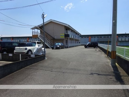 サンライフ浜Ⅰ[2DK/39m2]の駐車場1