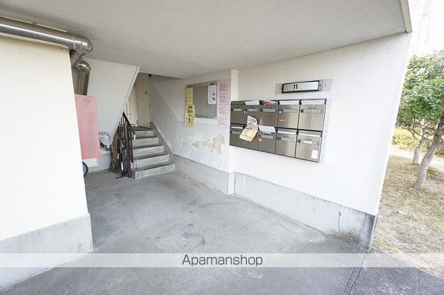 松富団地11号棟の外観写真