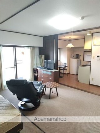 和歌山県和歌山市十番丁[1DK/43.3m2]のリビング・居間