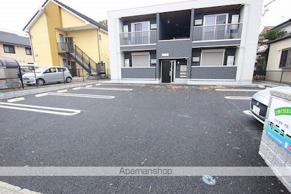 ｓｏａｖｉｔａ（ソアヴィータ）[1K/30.38m2]の駐車場