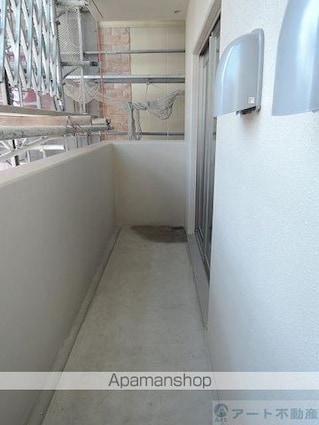 ヴィゴーレ本町[1R/29.6m2]のバルコニー