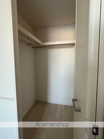 クリアル落合南長崎の内装写真
