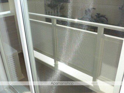 フラワーヒルズⅢ[1K/26.11m2]のバルコニー