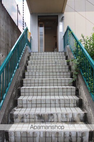 グリーンヒル東館の玄関写真