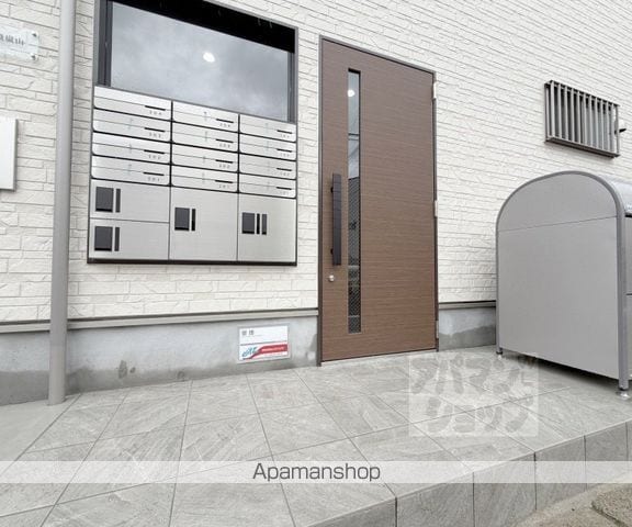 センチュリー嵯峨嵐山の玄関写真