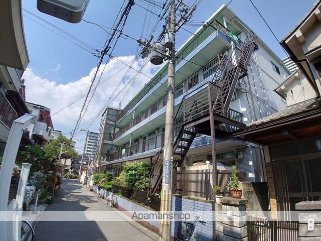 岡野マンションの外観写真