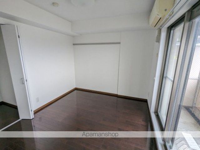 ファーストクラス白新町の内装写真