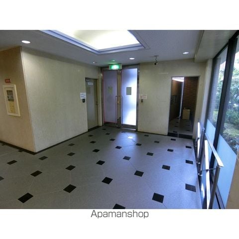 フルール鶴見緑地の玄関写真