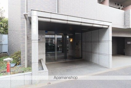 ルーブル野方参番館[1LDK/40.5m2]のエントランス