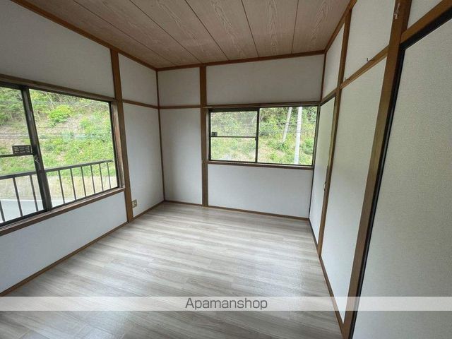 皆川ハイツの内装写真