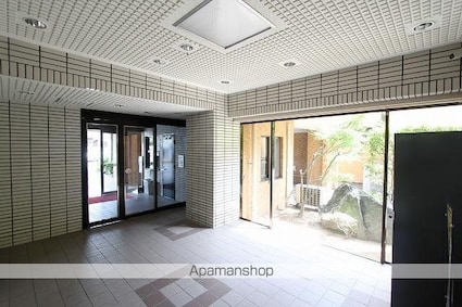 ダイアパレス栗林公園南[1DK/29.48m2]のエントランス