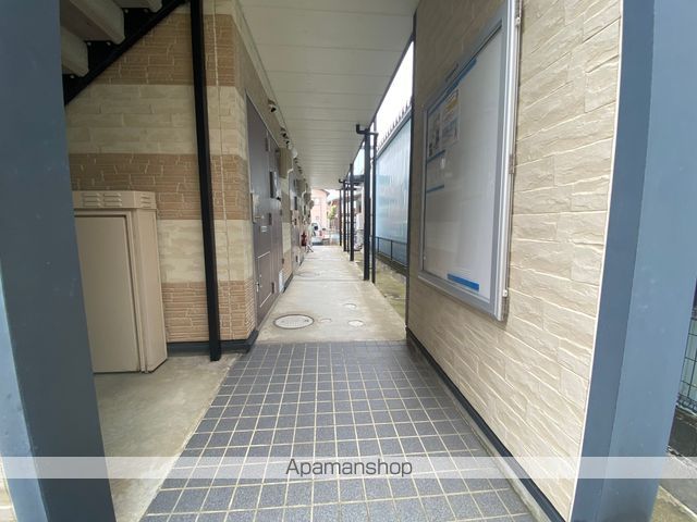 レオパレスグランシア2の玄関写真