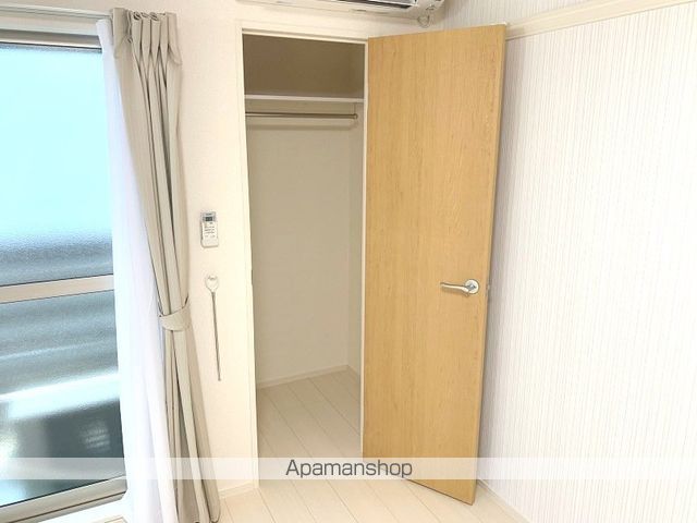 クレイノゾーンウイングサードの内装写真