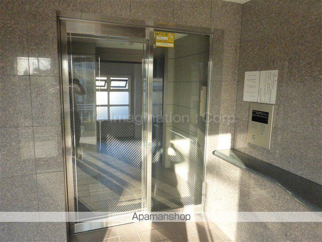 パルティールI番館の玄関写真