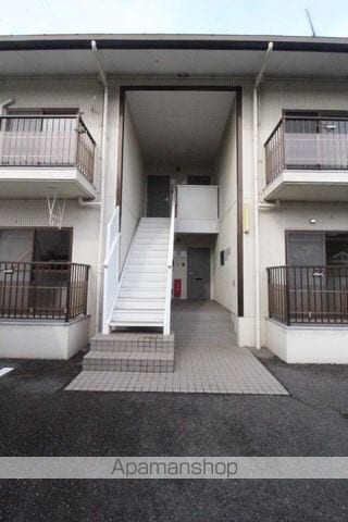 サンビレッジ江並の玄関写真