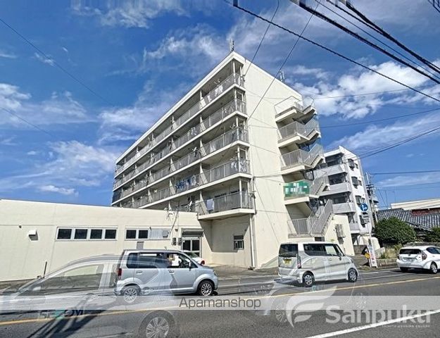 つるいマンションの外観写真