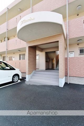 フランシーズの外観写真
