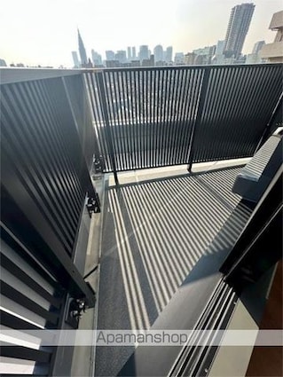 ＺＯＯＭ信濃町[1R/29.48m2]のバルコニー