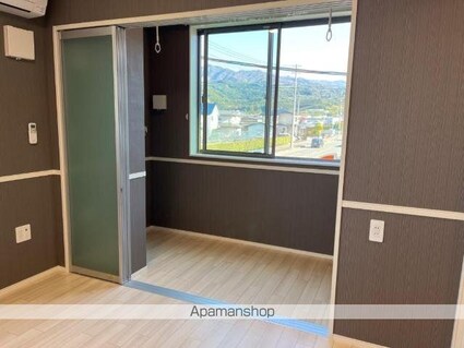 新潟市西区内野西２丁目アパート[2LDK/55.66m2]のリビング・居間3