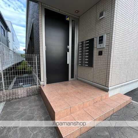 シャルマントリシティの玄関写真