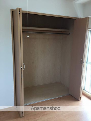 網川原県庁前マンションの内装写真