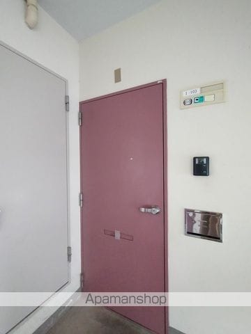 リアンI棟の玄関写真