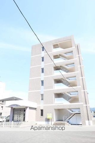アイン ノイア ヴィントの外観写真