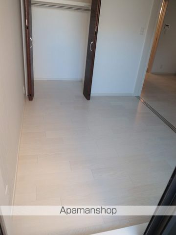 I MAISON RHODONの内装写真