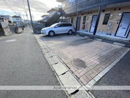 ゾンネンブルーメ[1K/25.5m2]の駐車場