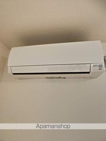 TONAMIハイツの内装写真