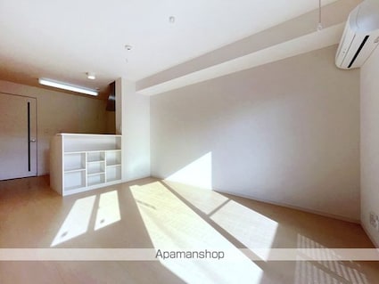 ルーエ三本柳　ＡＢ[1LDK/33.39m2]のリビング・居間
