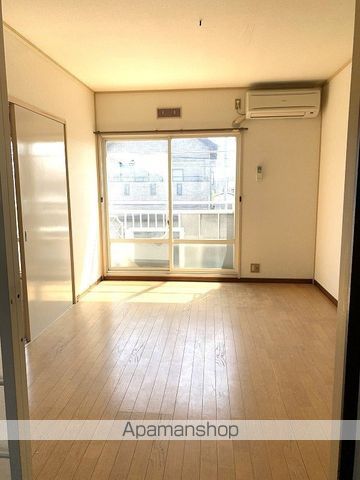 ニューコーポラス香川 B棟の内装写真
