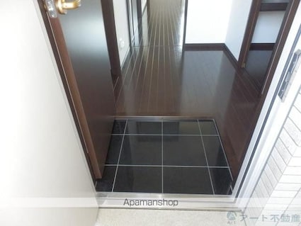 ウィステリアⅡ[2LDK/69.6m2]の玄関