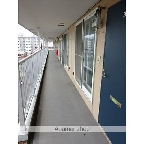 ピュアパレス函館IIの玄関写真