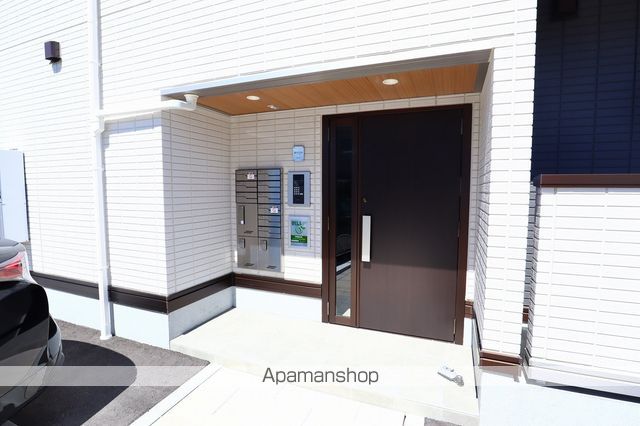DーROOM茜部中島 A棟の玄関写真