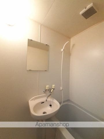 館町ガーデンHITSの内装写真