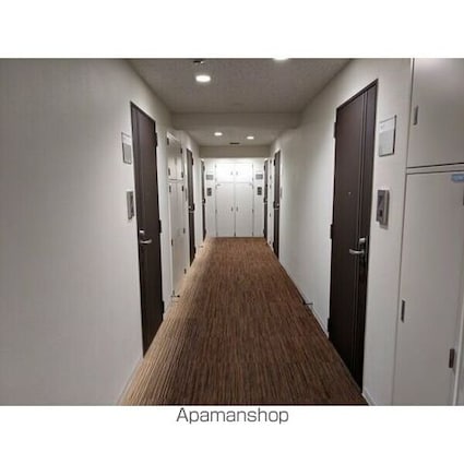 ガーデン代々木八幡[1R/22.05m2]のロビー1