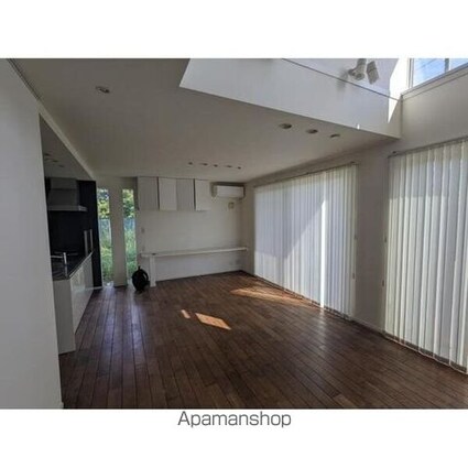 フォレストハウス緑台[4LDK/101.64m2]のリビング・居間2