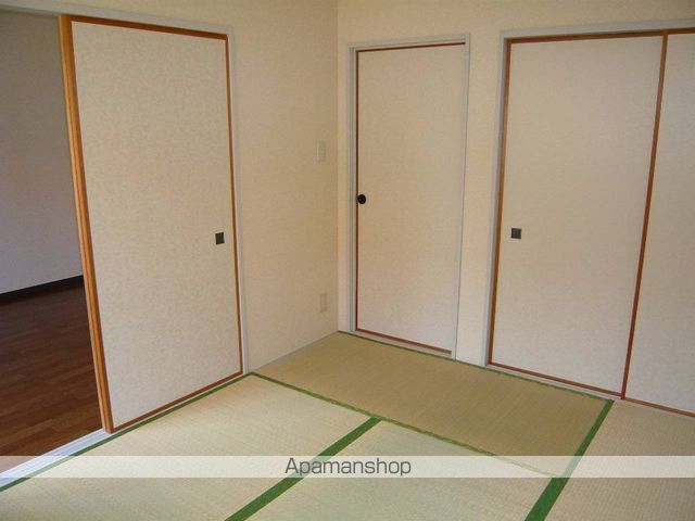 ラレス横山IIIの内装写真